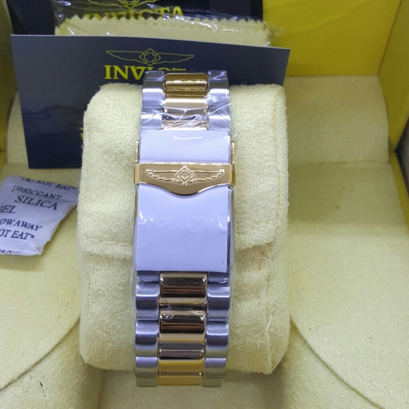 FIRM PRICE-INVICTA Renegade Multifunction Watch